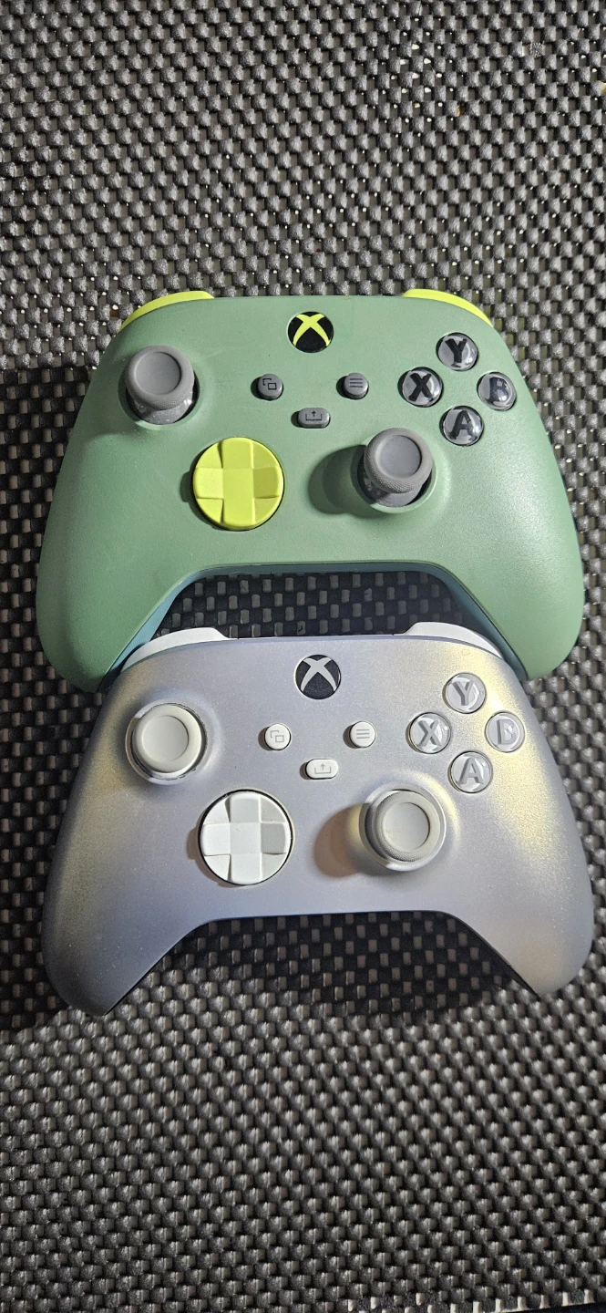 Xbox Series s/x limited edition controllers