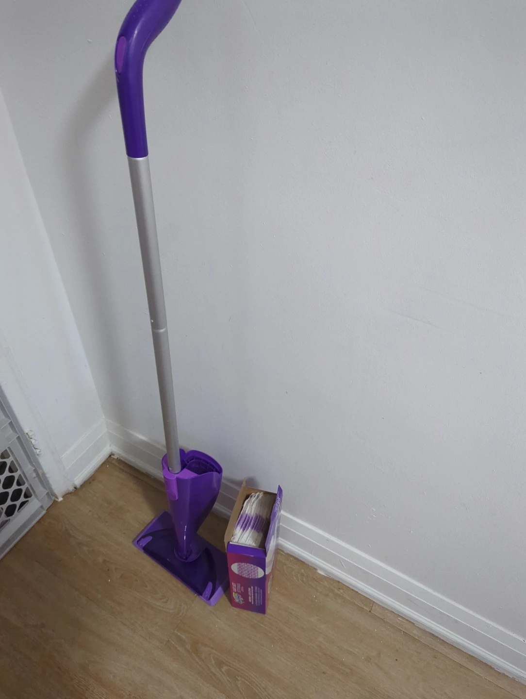 Swiffer Sweeper with Refill Pads