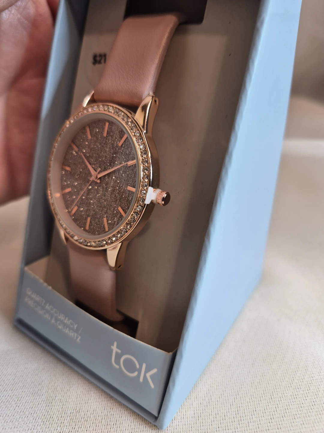 Brand New in Box with Tags tck Quartz Accuracy Ladies Watch - photo 2