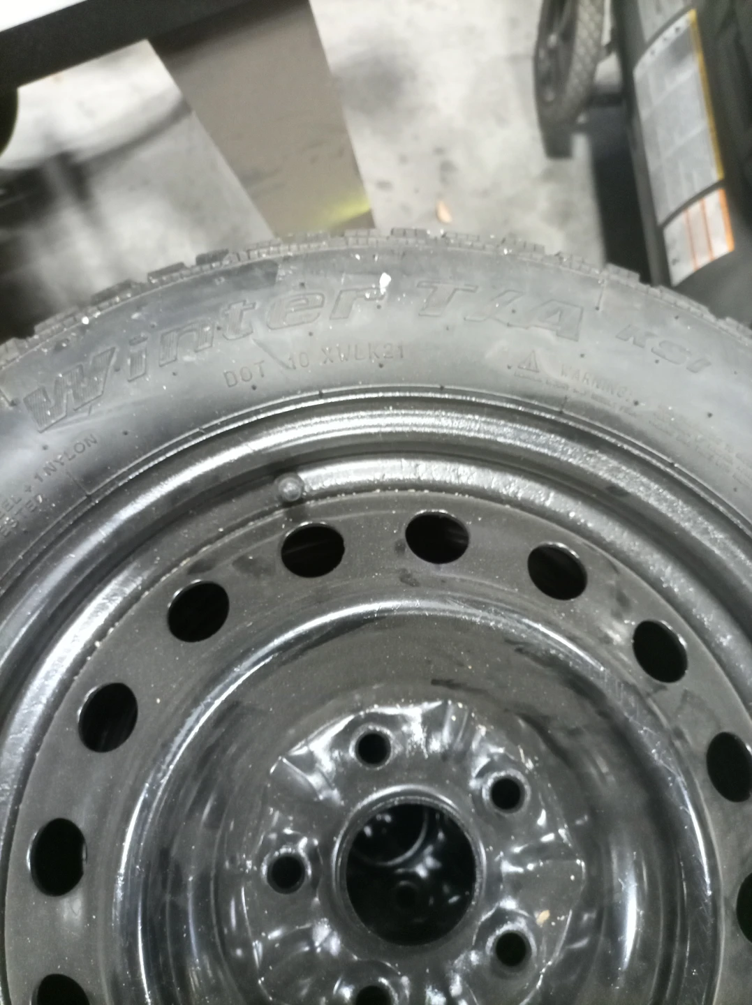 Bf Goodrich Winter T/A KSI 205/60/R16 92T - photo 5