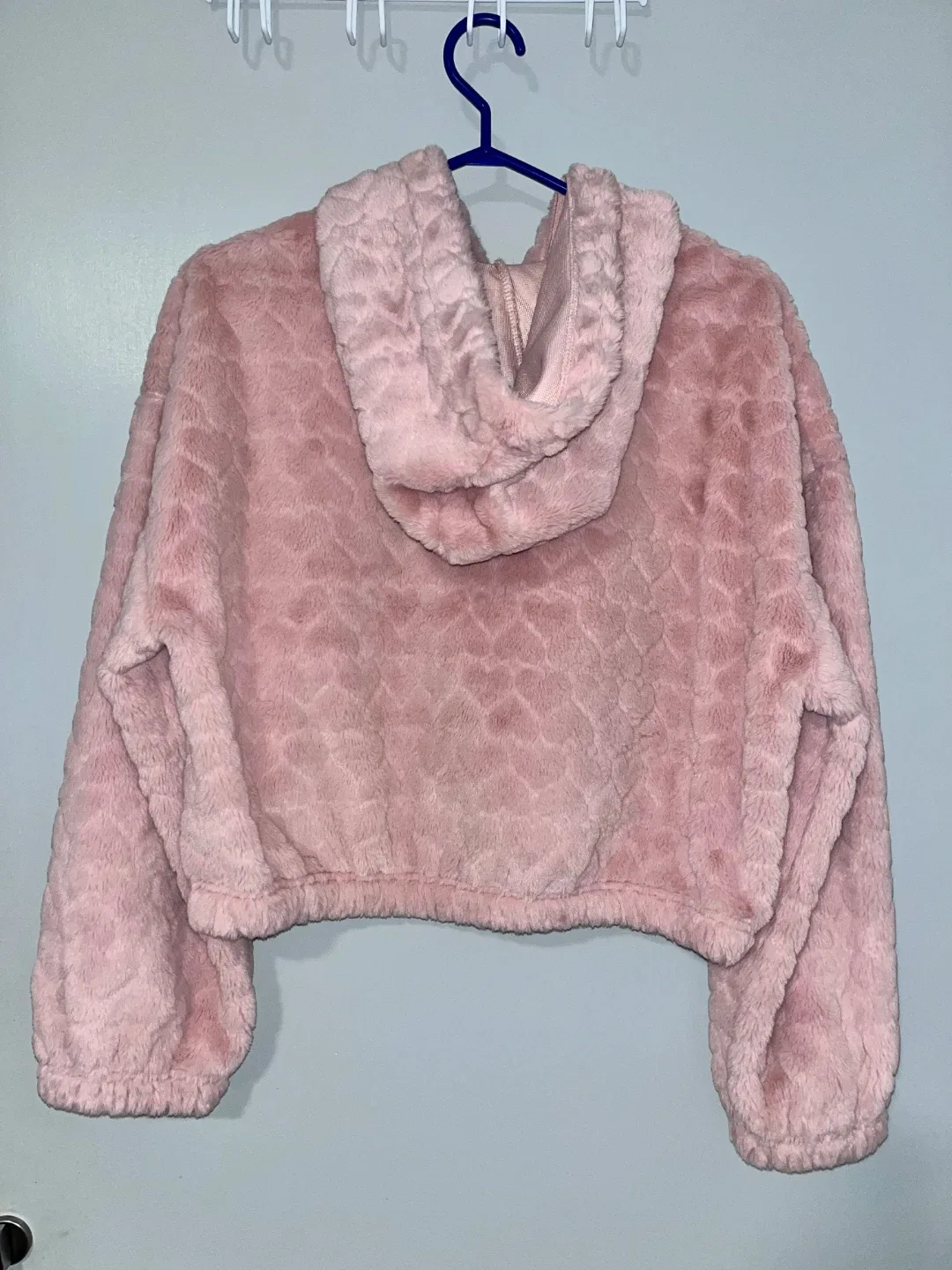 Madden Girl Pink Faux Fur Hoodie- XL could fit L - photo 2