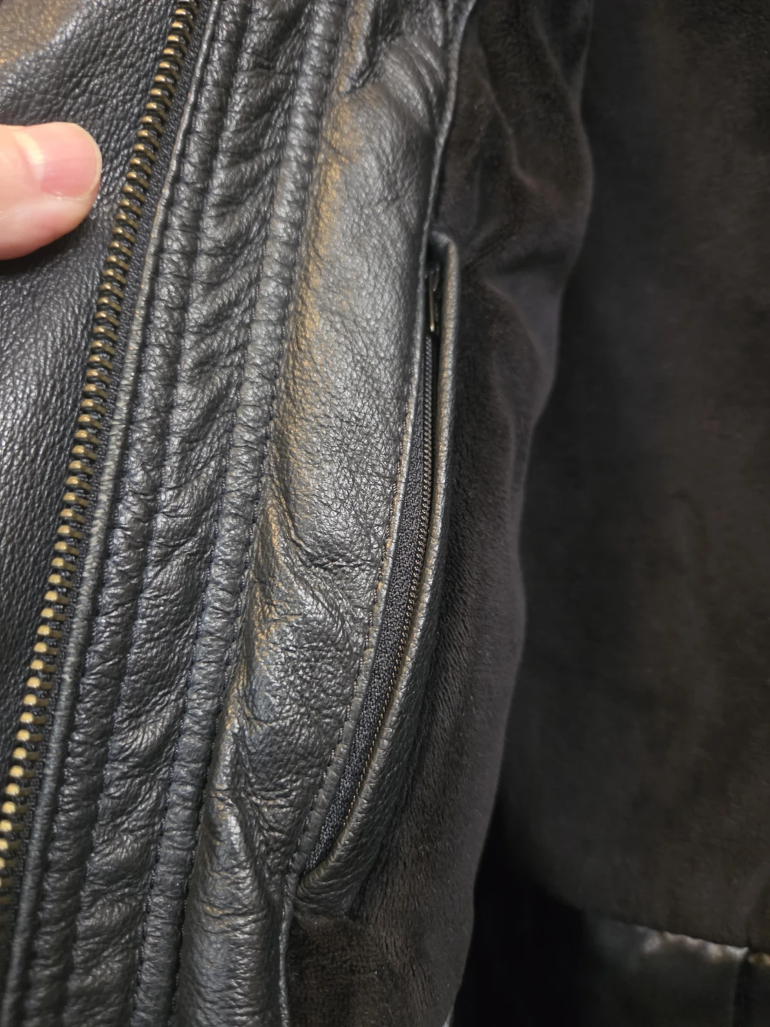 Danier Black Leather Winter Coat with Hood - photo 4