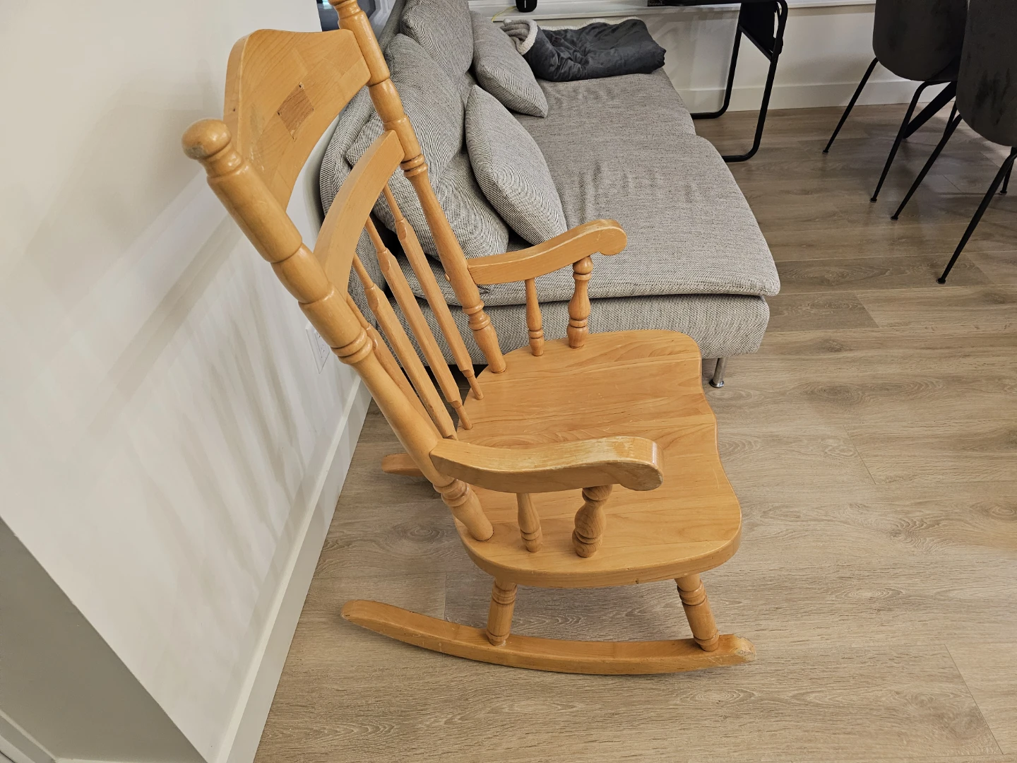 Solid Wood Rocking Chair - photo 2