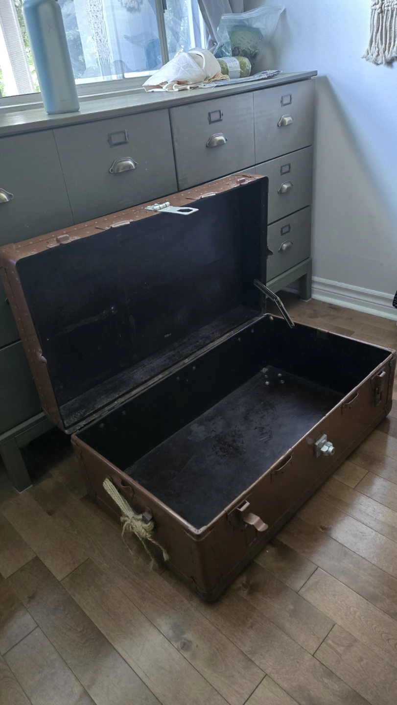 Vintage Brown Storage Trunk - photo 3