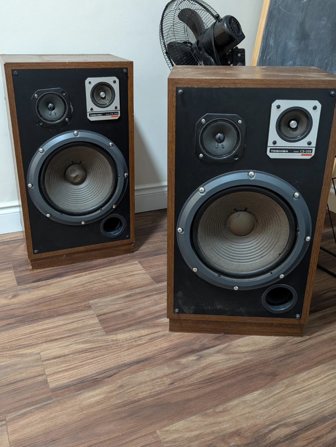 Pair of Vintage Toshiba CS-335 Speakers - photo 2