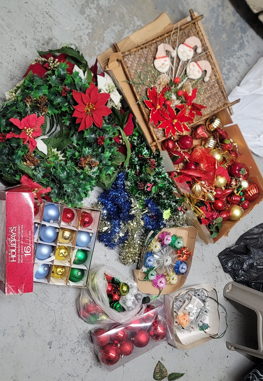 Christmas Decoration Ornament Collection