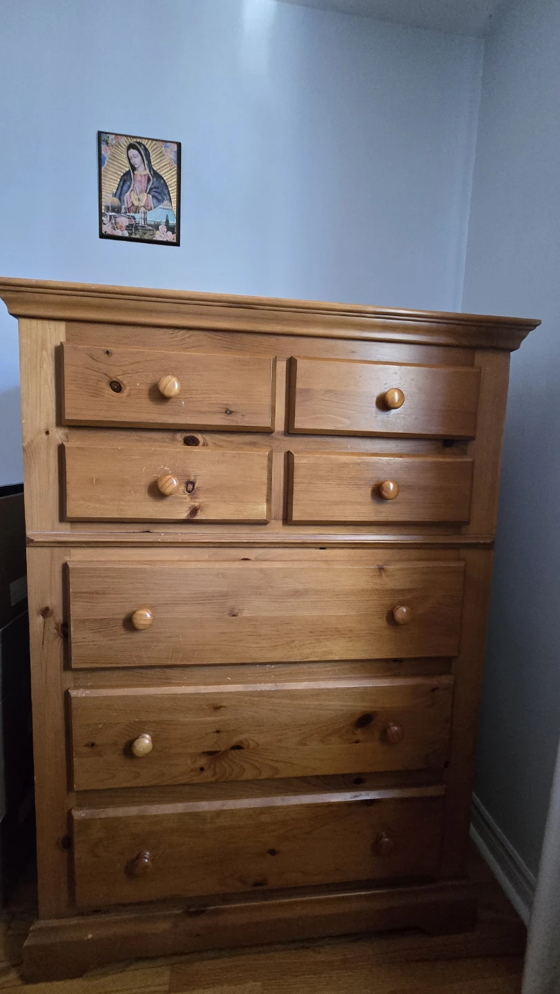 Solid Pine Wood Vintage Seven-Drawer Dresser