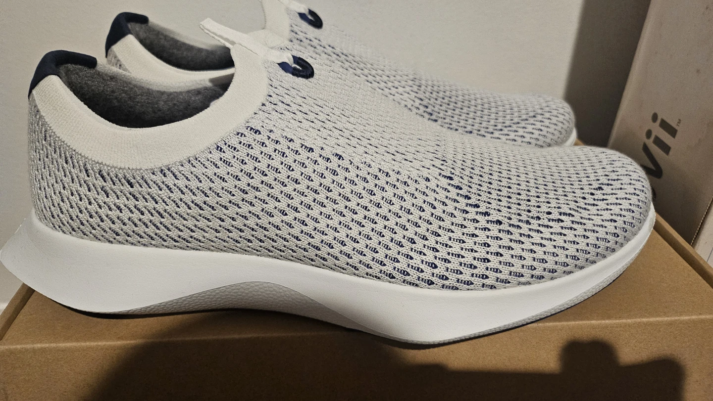Allbirds Tree Runners White and Blue - photo 2