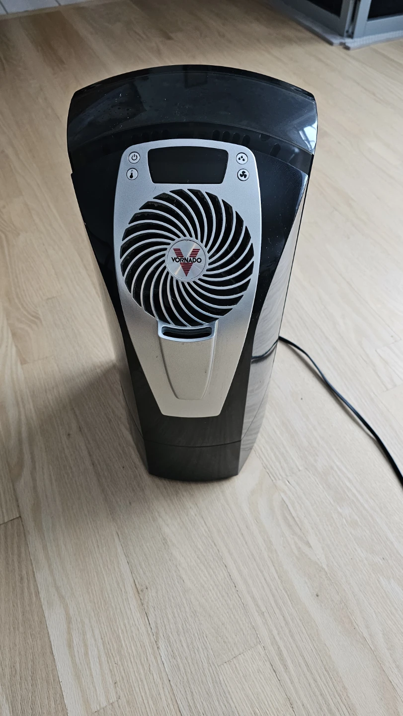Vornado Ultrasonic Humidifier - photo 2