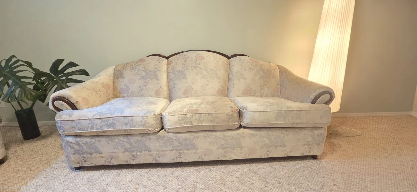 Floral sofa set
