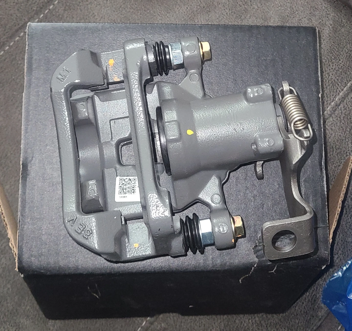 Brake Caliper brand new in box - photo 2