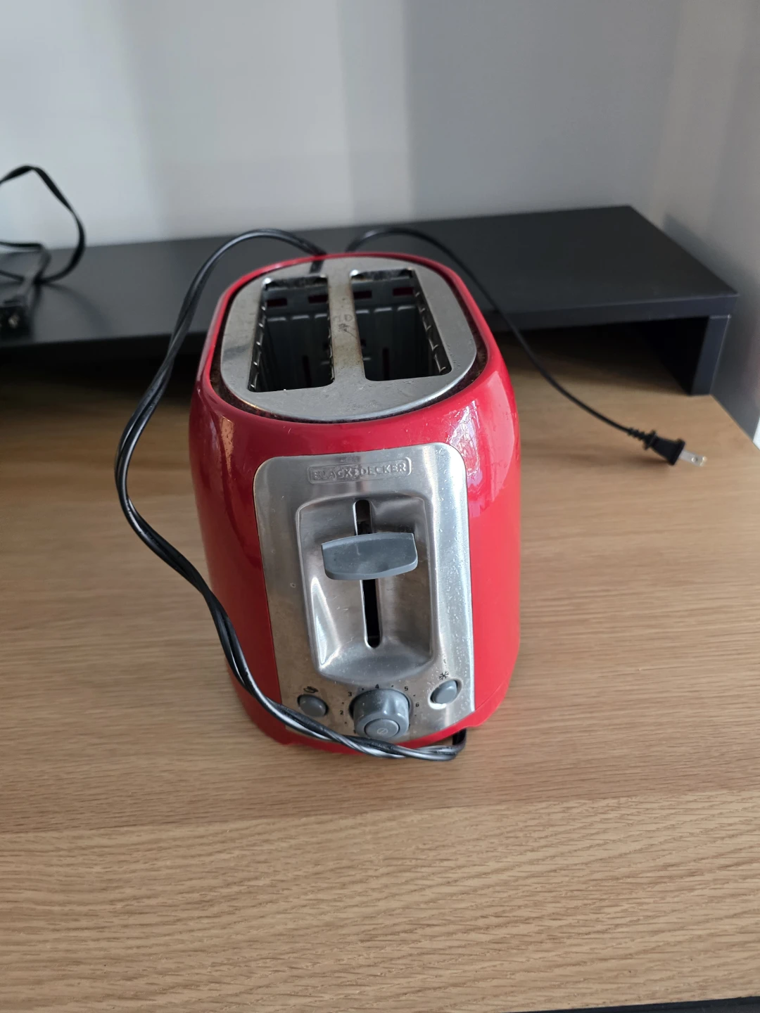 Black & Decker 2-Slice Red Toaster