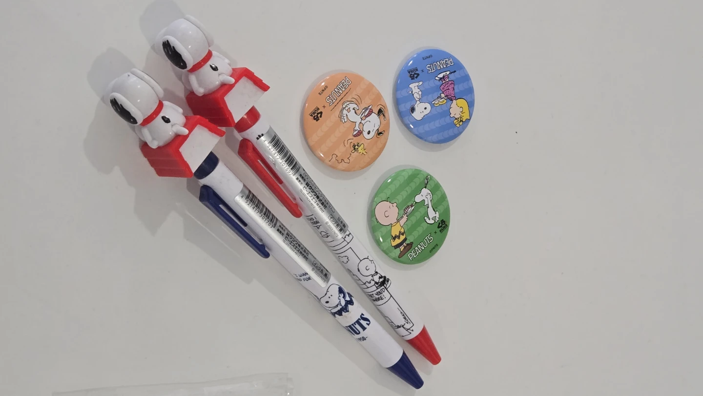 Peanuts Snoopy Keychain and Stationery Set - photo 3