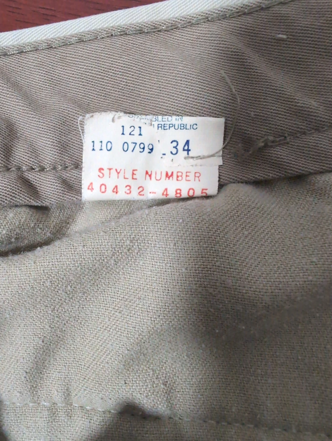 Dockers Pleated Khakis - Size 34 - photo 3
