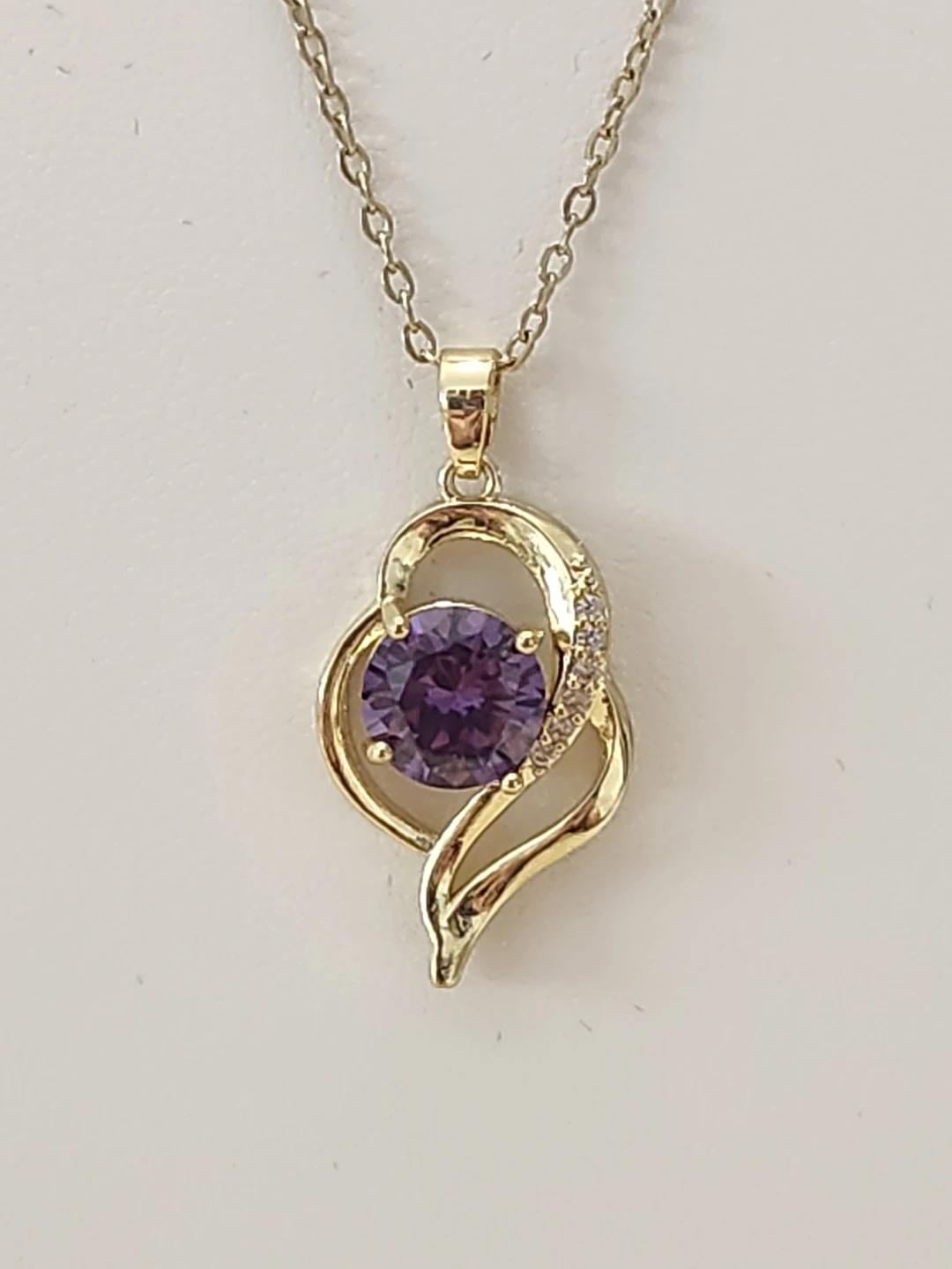 Gold-Tone Heart Pendant Necklace with Purple Stone - photo 3