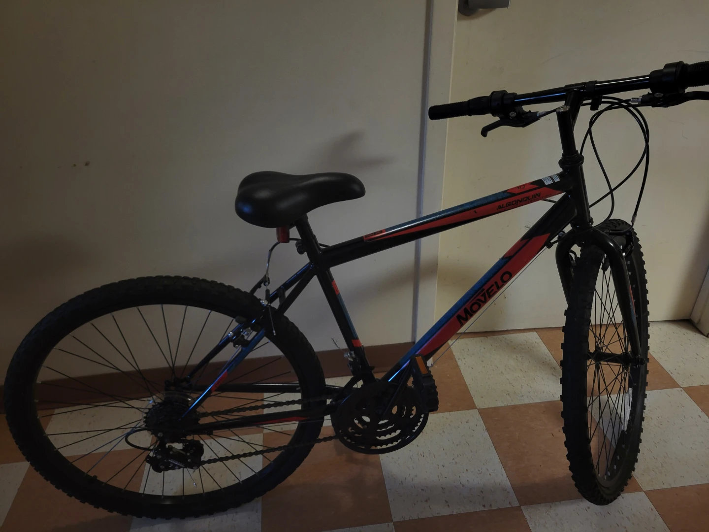 Movelo Algonquin Mountain Bike