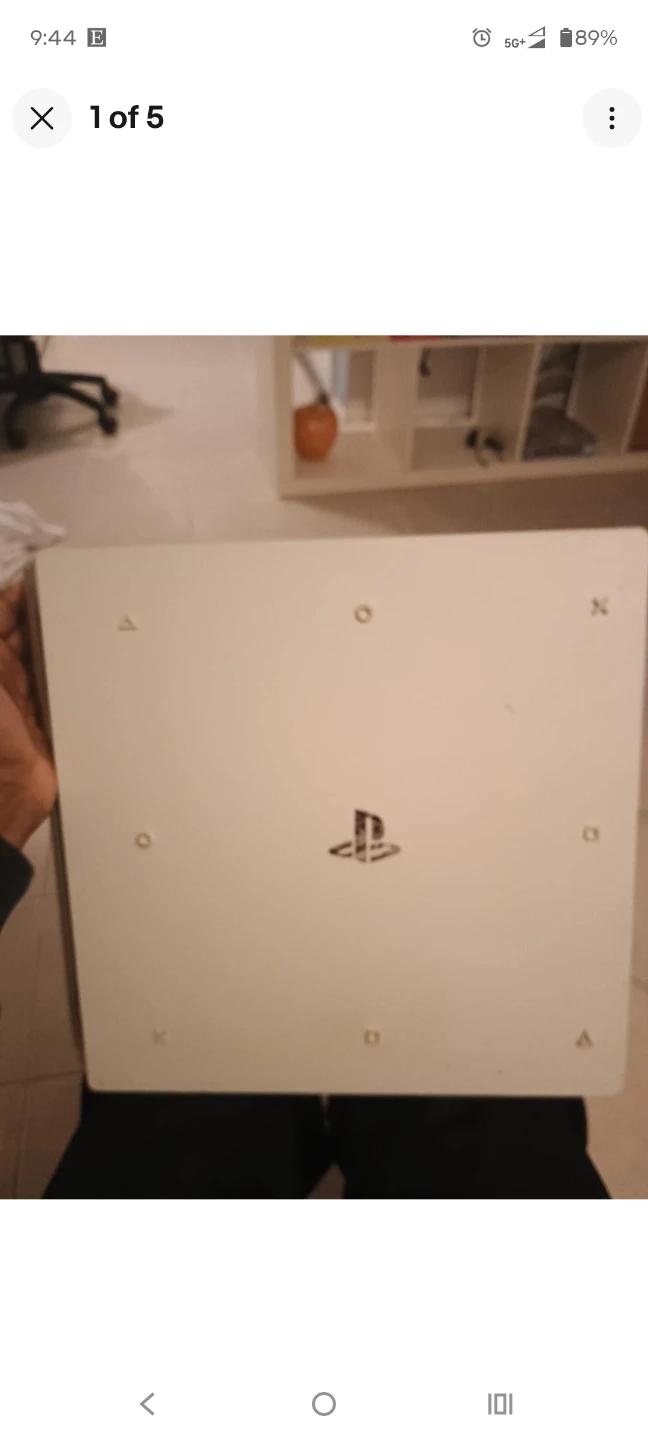 PlayStation 4 1TB Slim Glacial White