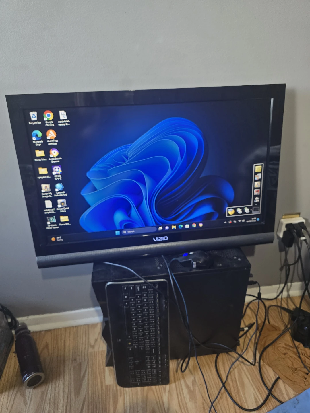 Amd fx full system included tv monitor and keyboard mouse