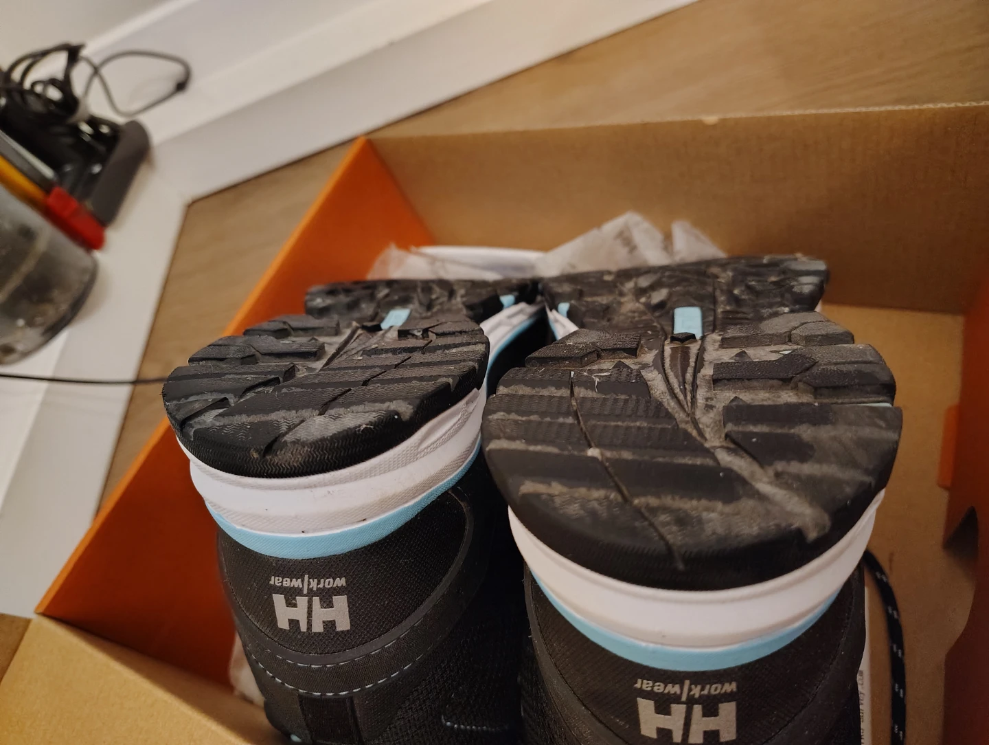 Helly Hansen Women's Work Safety Hiker Boots Size 6 - photo 5