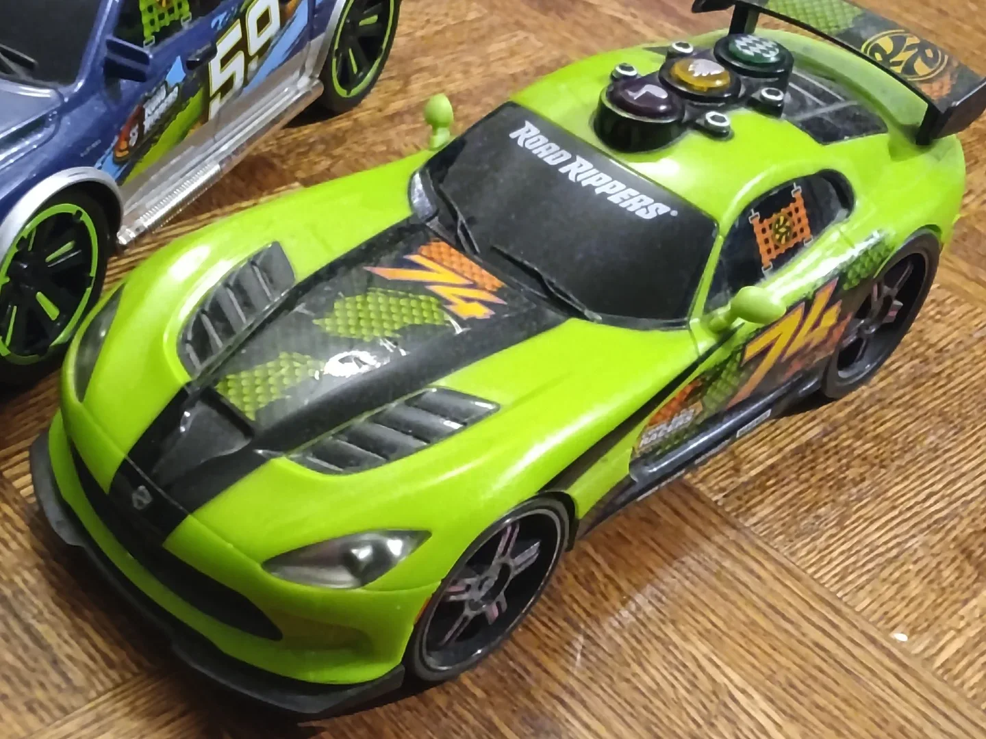 2 Road Rippers Toy Cars - photo 3