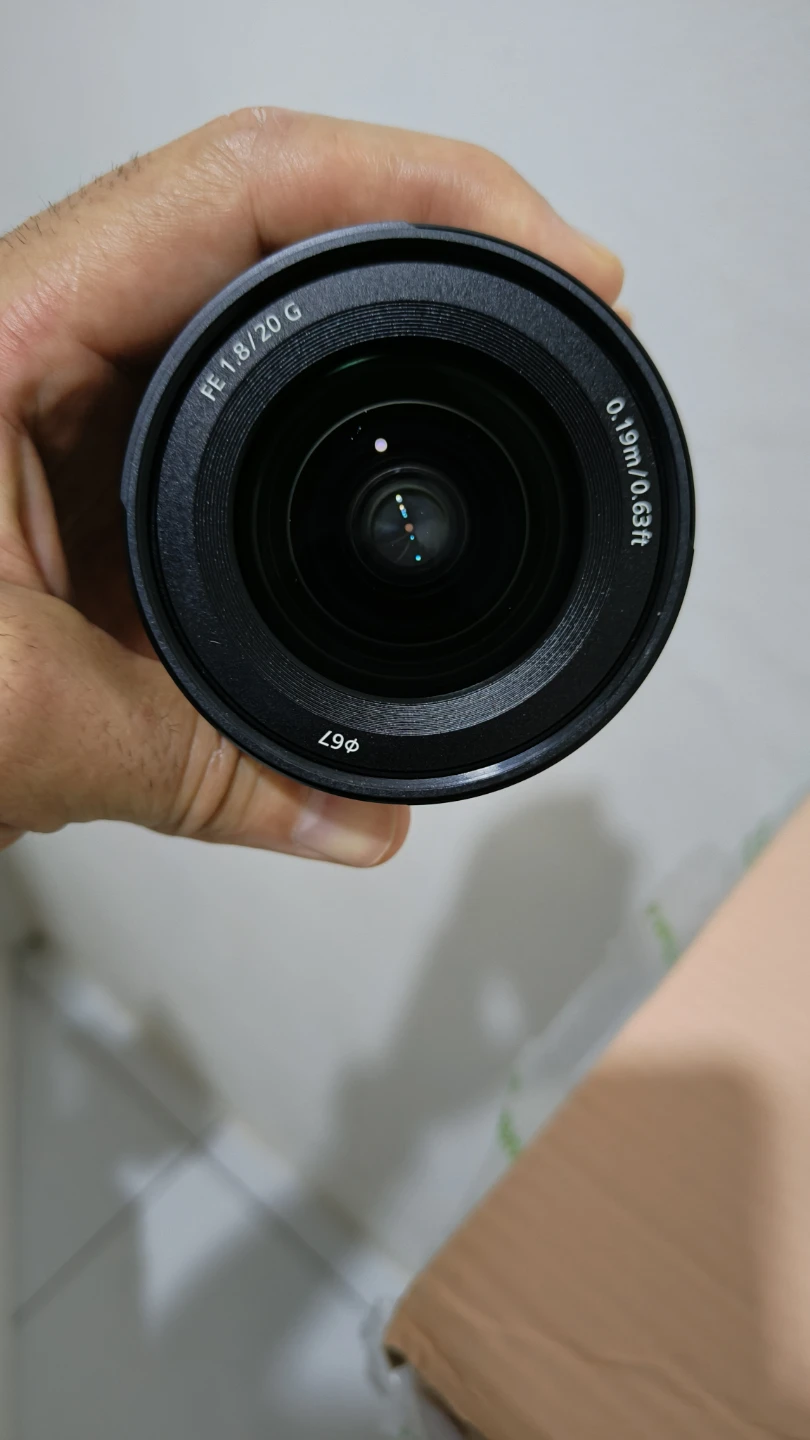 Sony FE 20mm f/1.8 G Lens - photo 2