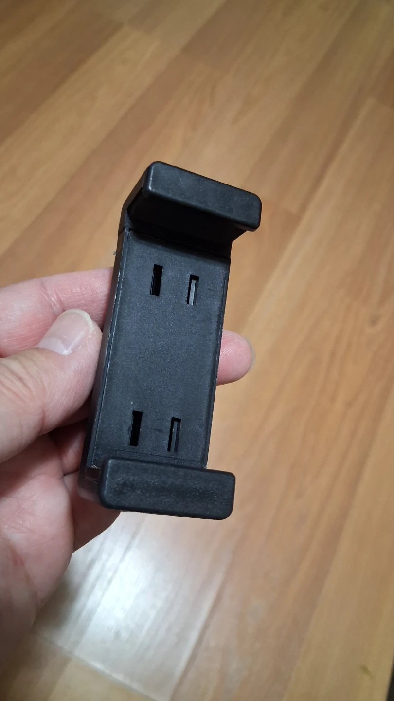 phone holder with universal 17mm socket - photo 5