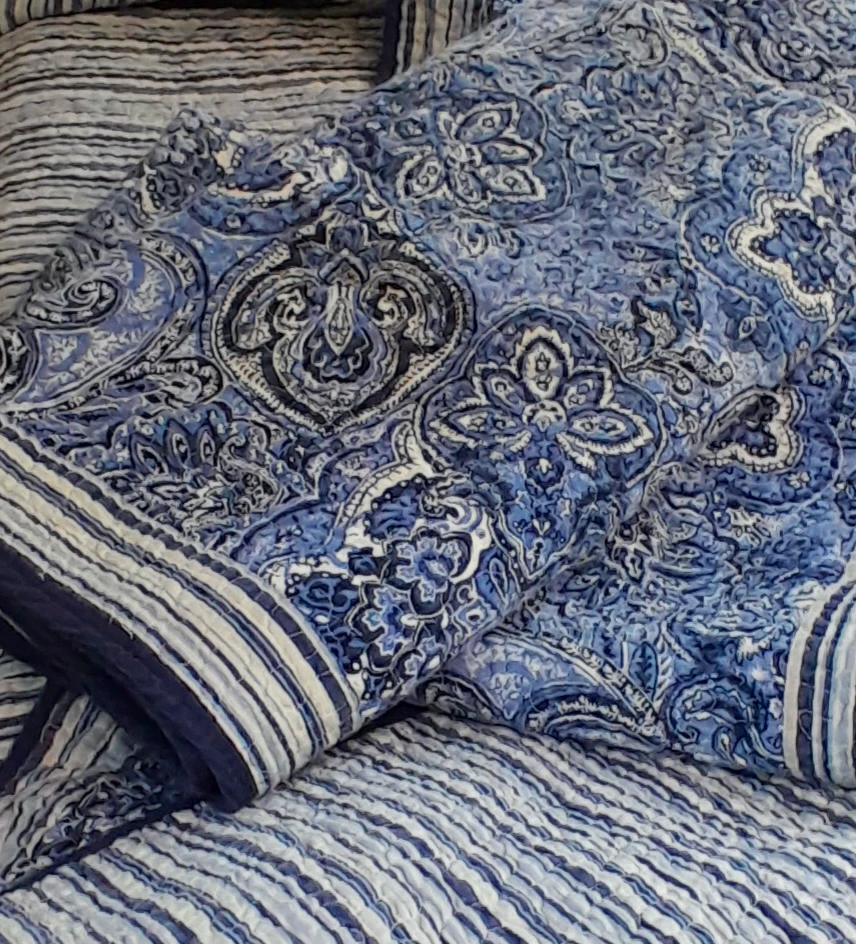 Traditions Collection Quilt Blue Paisley - photo 4