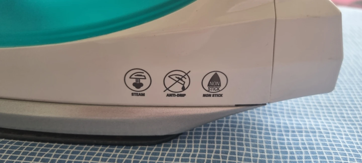 Steam iron with table iron stand - photo 3