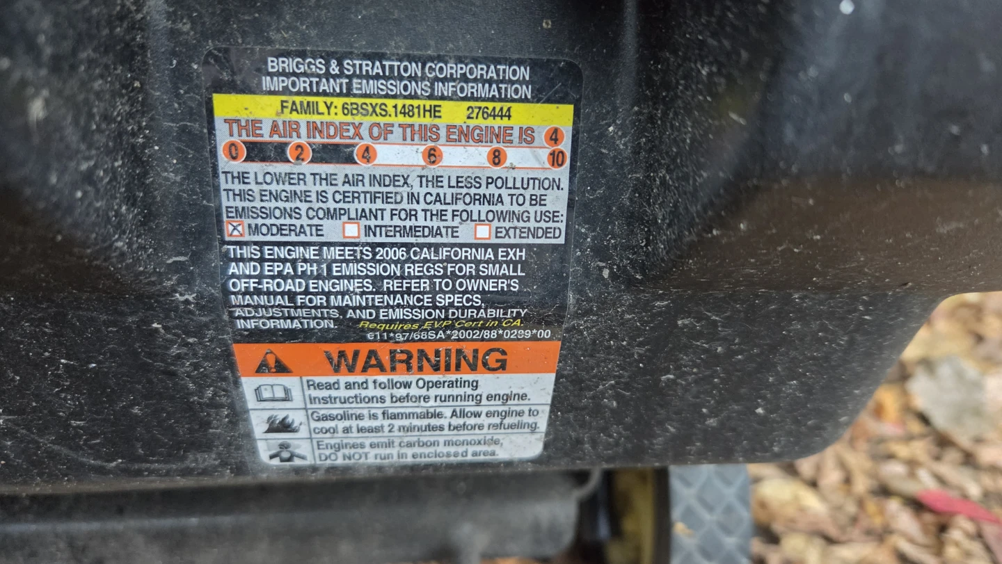Briggs and Stratton snow blower for parts - photo 2