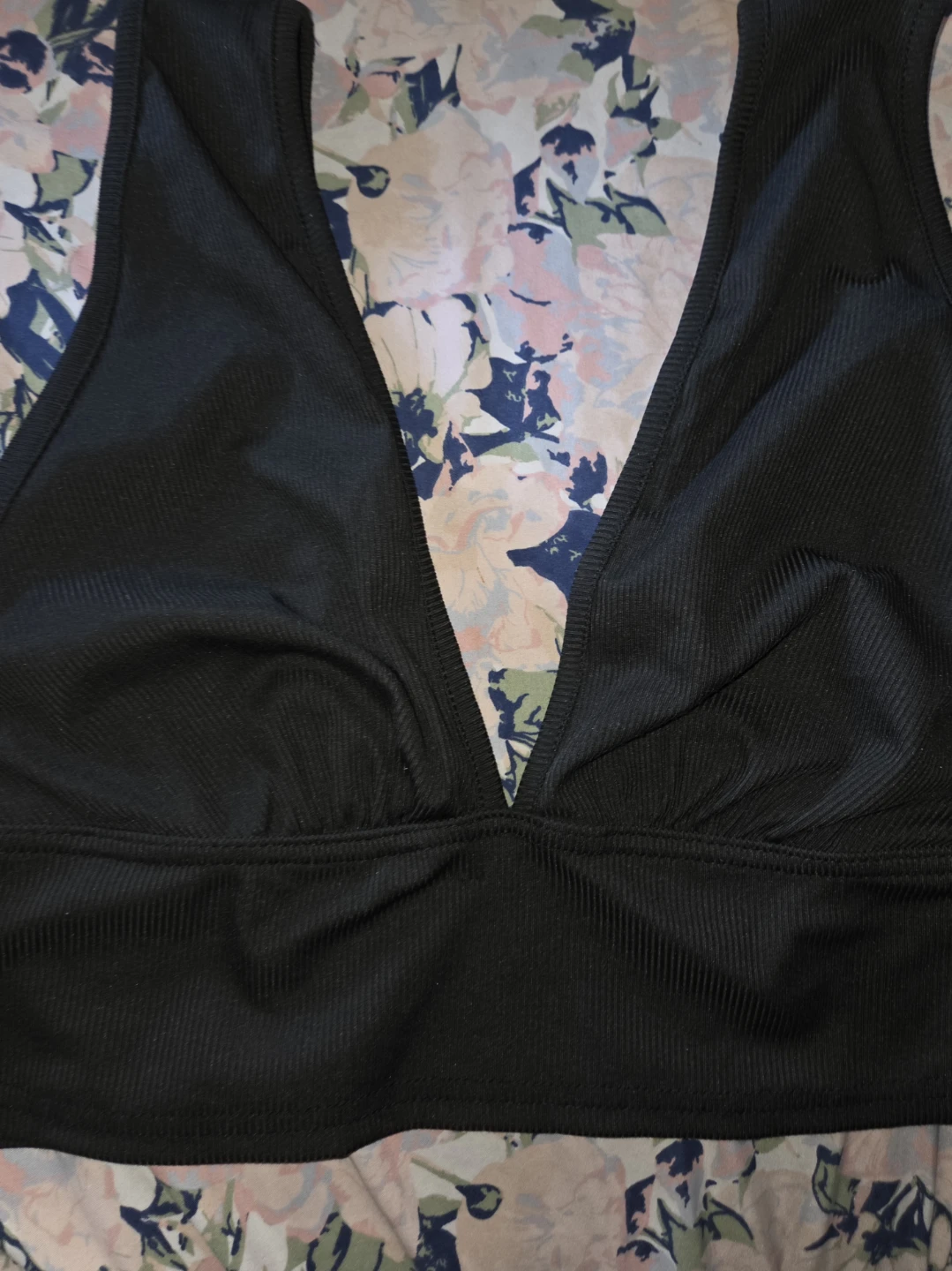 Shein Ribbed Halter Top in a Ladies L - photo 2