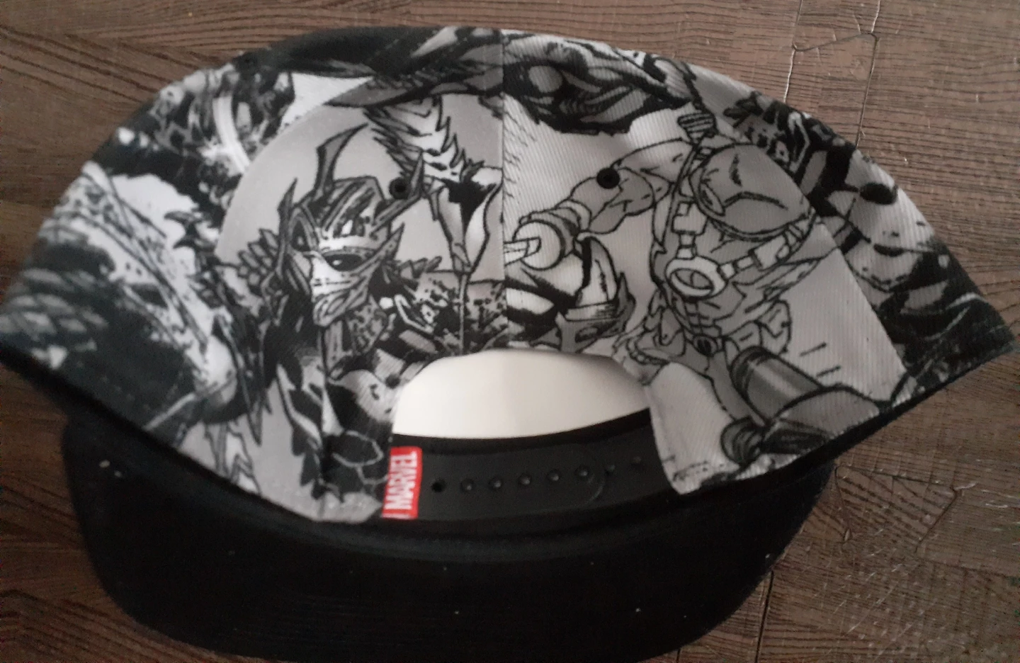ALL FOR $30 or $5 each BRAND NEW Marvel and DC Snapback Caps - photo 5