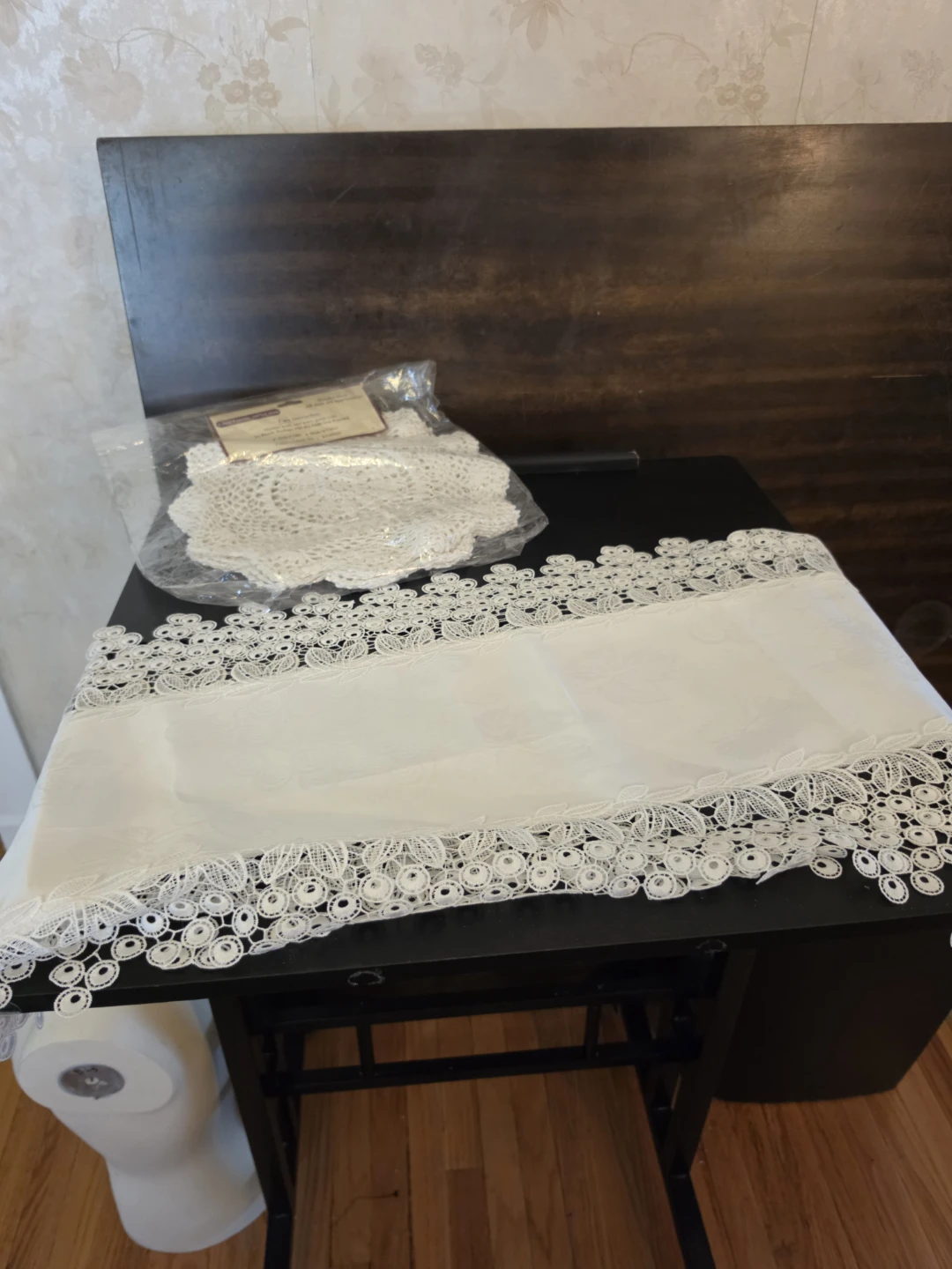 Beautiful Lace Table Runner & Cotton Crochet Doilies - photo 3