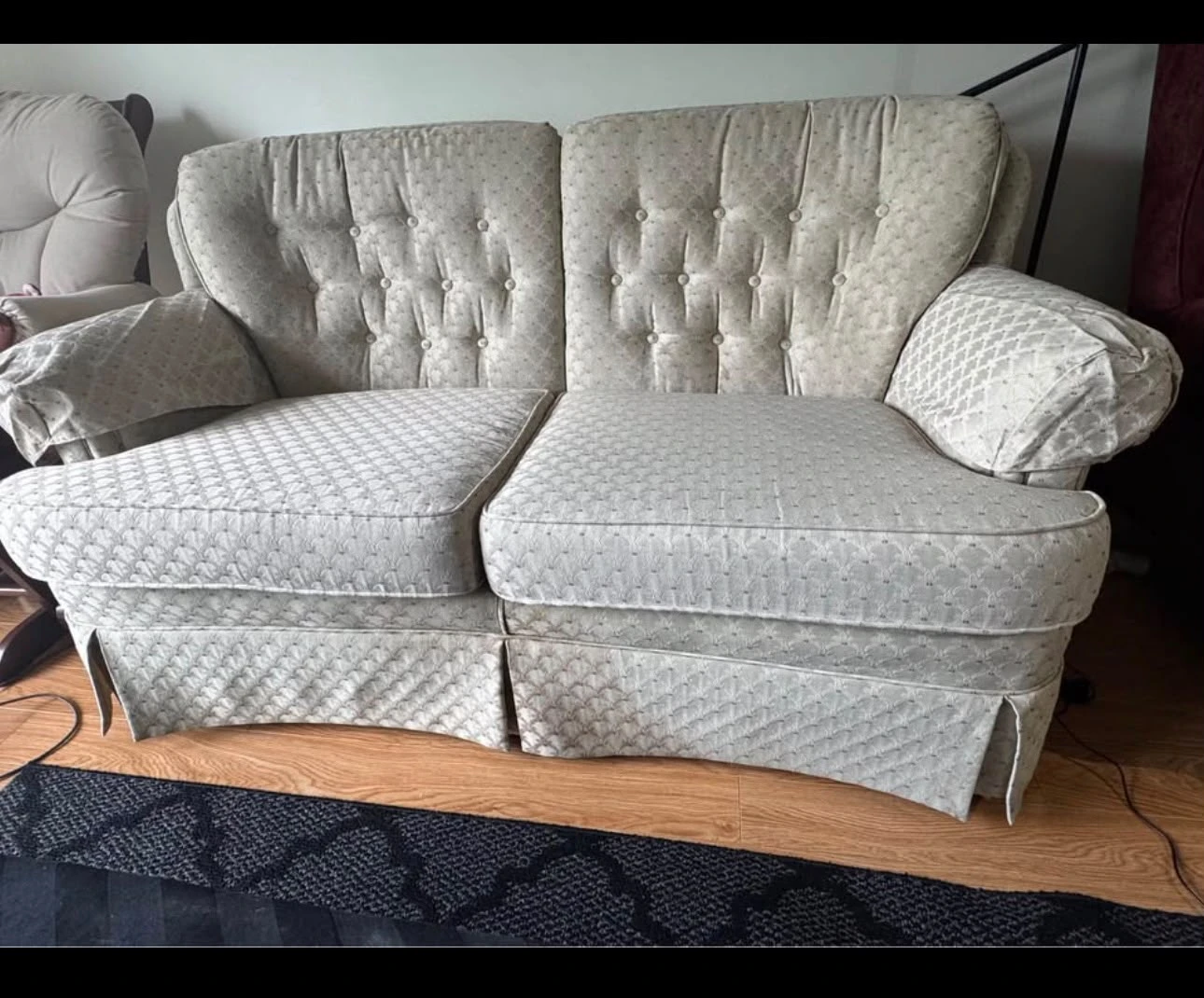Two seater sofa - photo 2