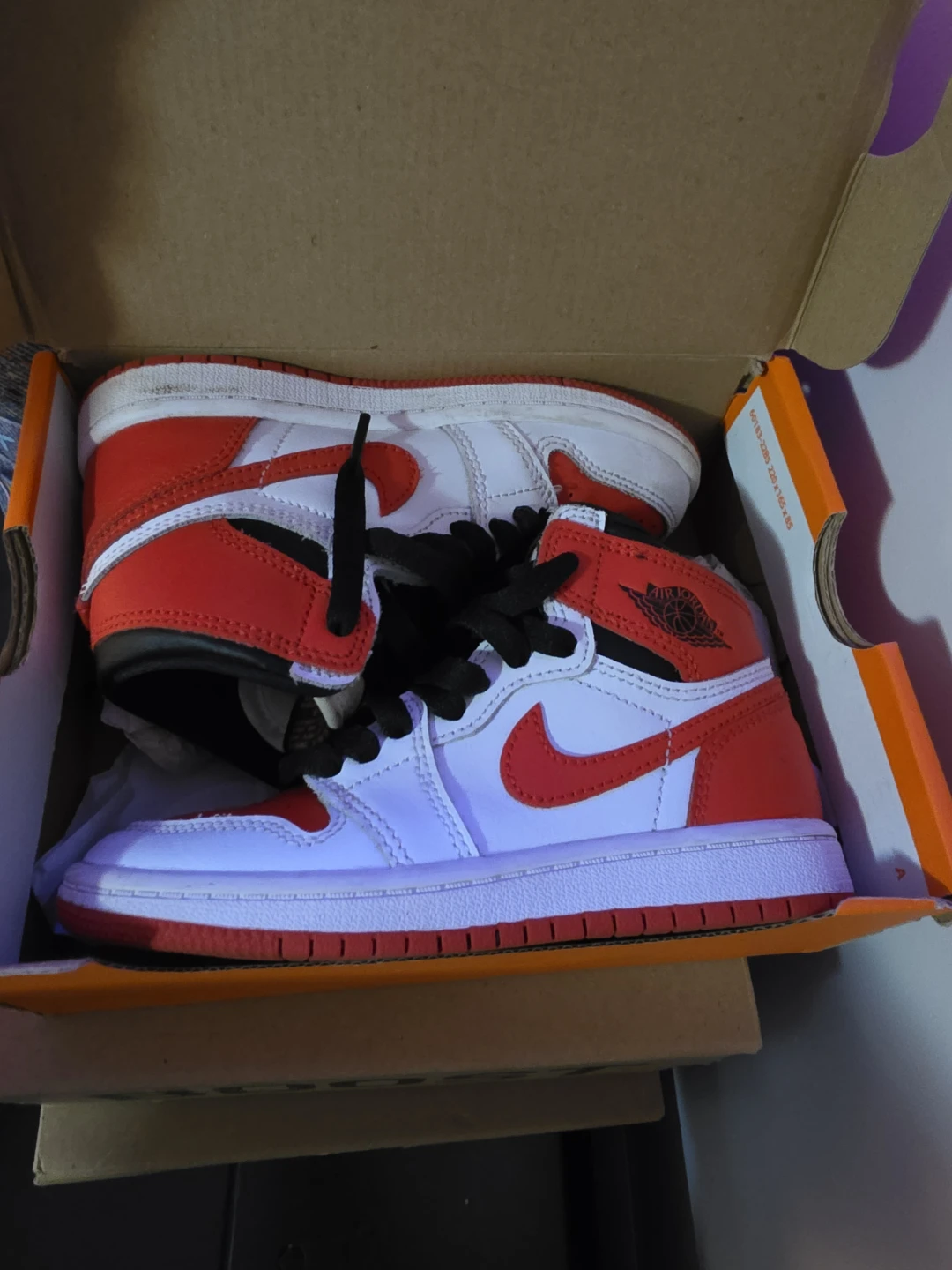 Nike Air Jordan 1 Mid White Red