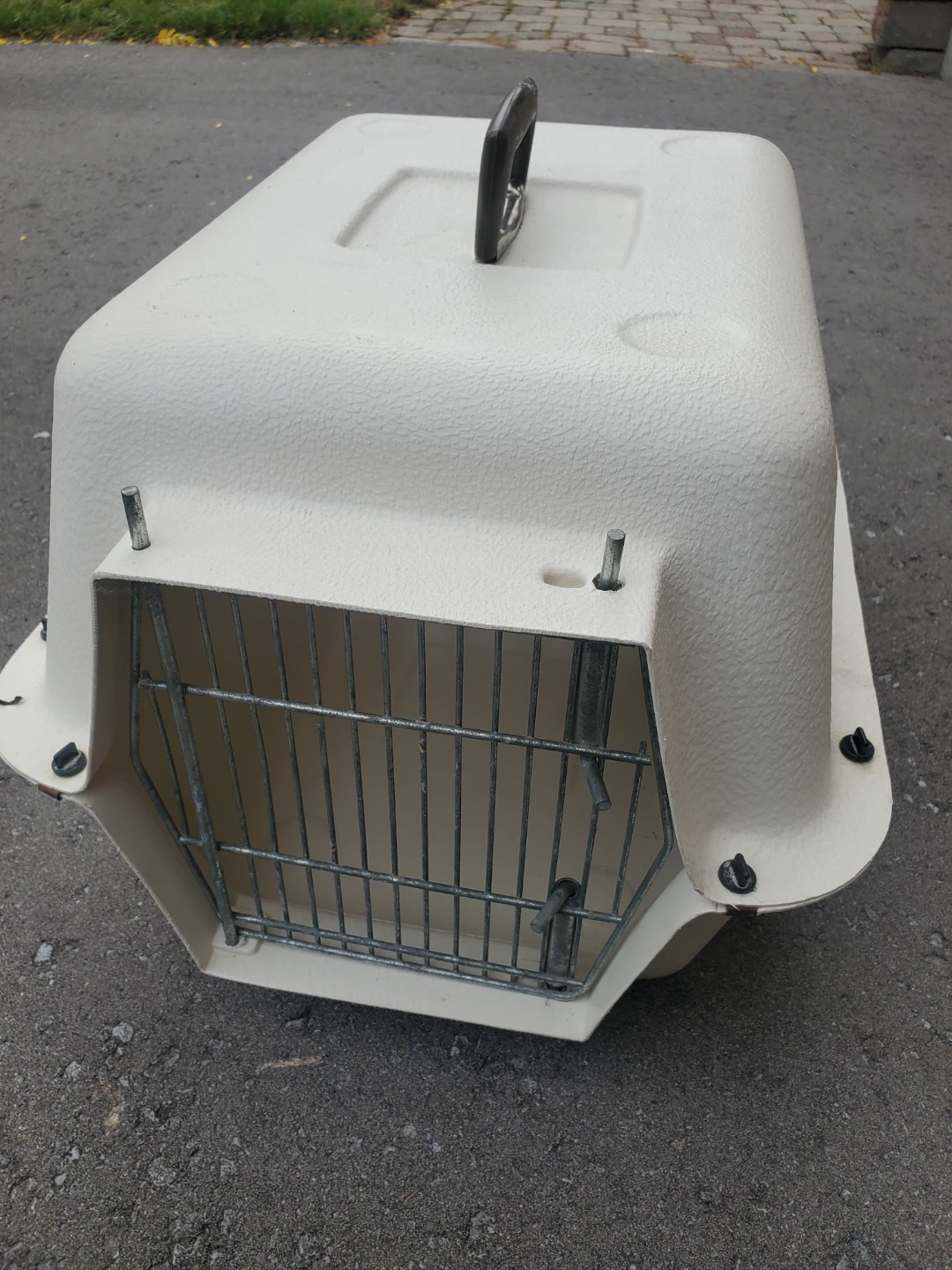 Off-White Pet Carrier
