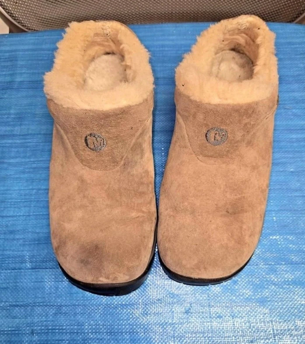 Merrell Suede Clogs Size 6