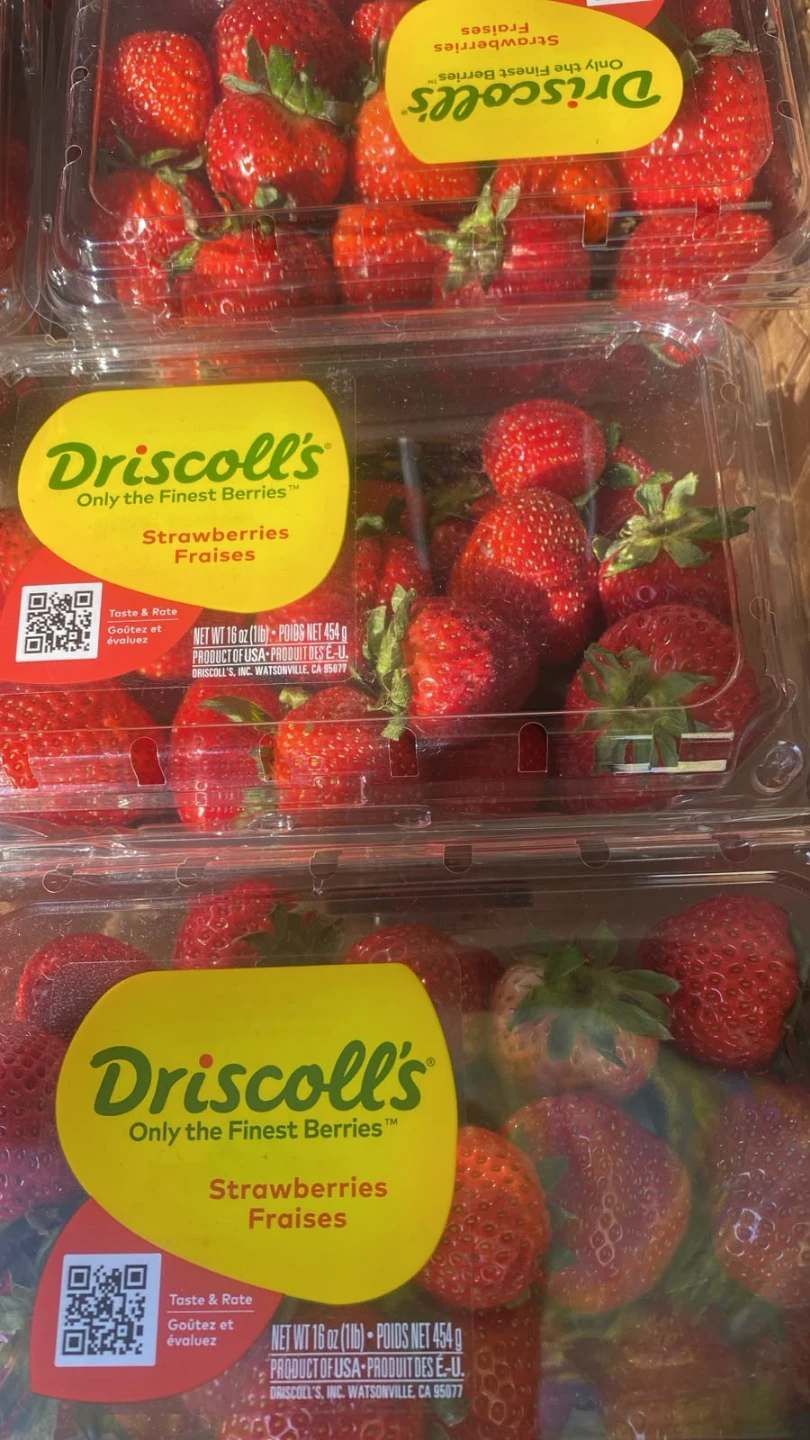 Fresh Driscoll's Fresh Strawberries 25$  per box of 8. - photo 2