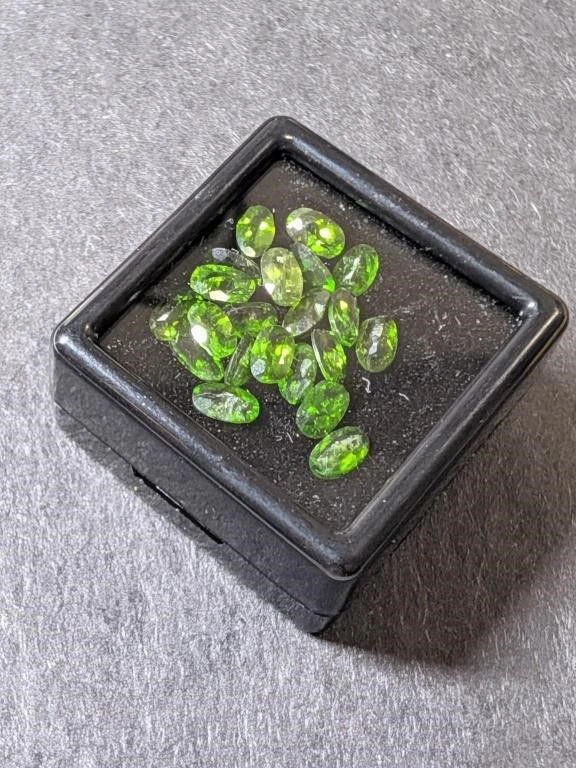 Chrome diopside ~5ct - photo 2