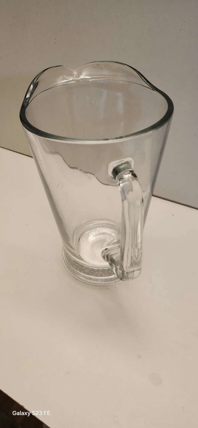 Clear glass beverage pitcher - photo 3
