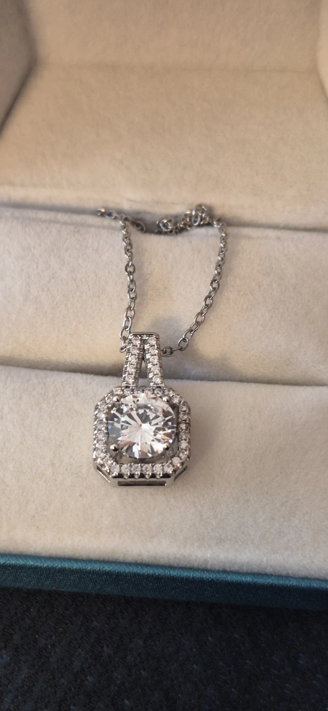 2ct Moissanite Halo Pendant Necklace - photo 2