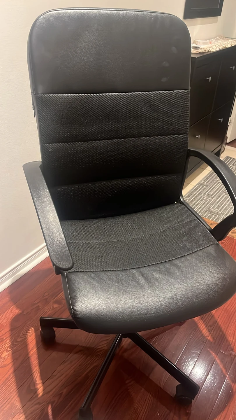 Black Office Chair - photo 2