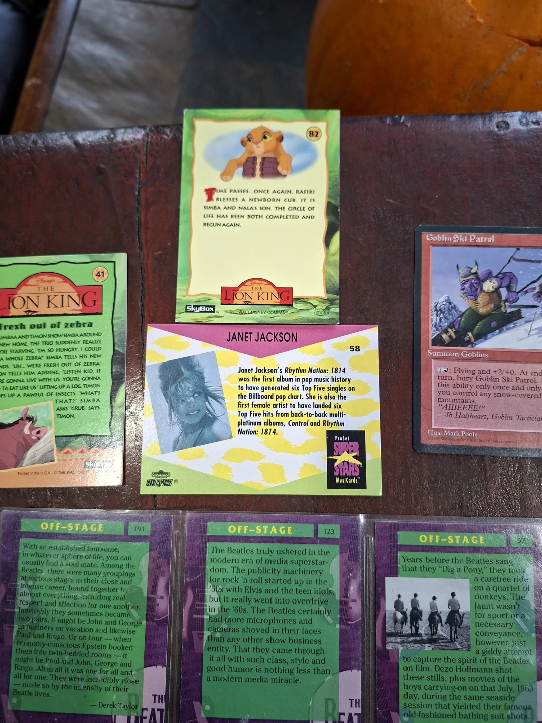 Assorted Vintage Trading Cards - photo 4