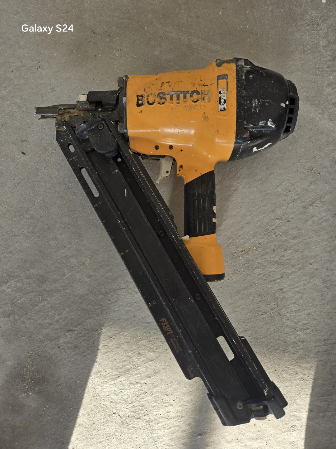 Bostitch F33PT Pneumatic Framing Nailer