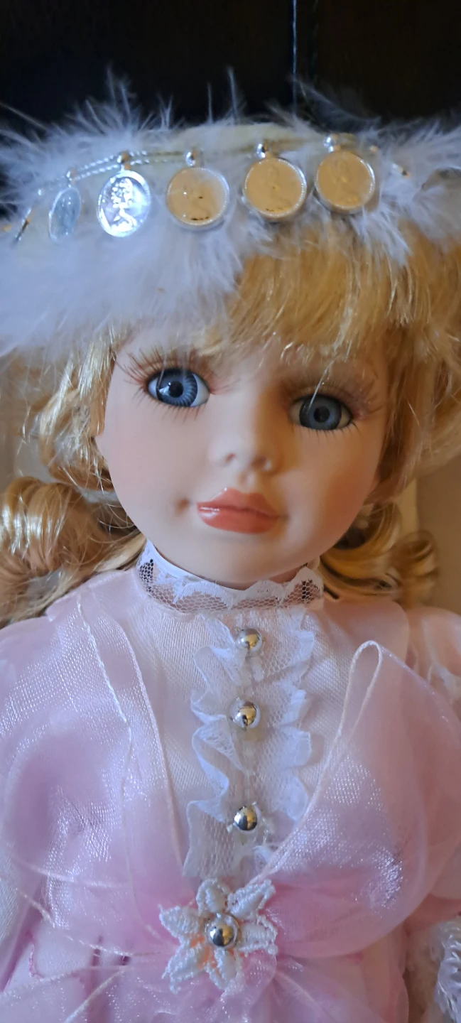Sabre Collection Maria Porcelain Doll - photo 2