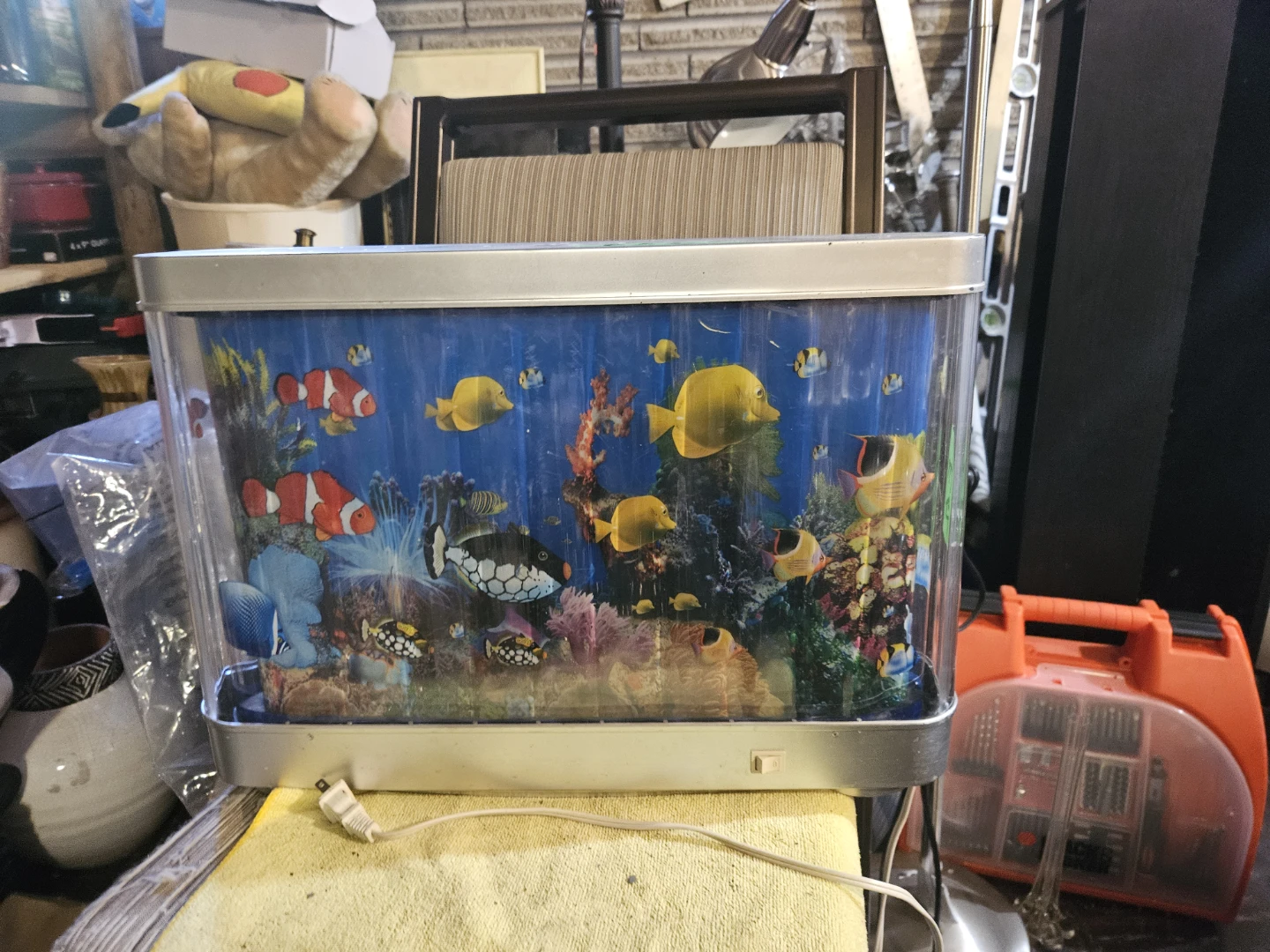 Animated Aquarium Wall Light - photo 2