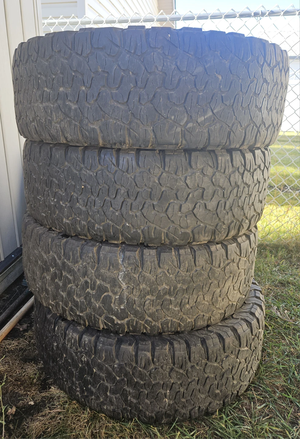 4 Tires LT285/65R20