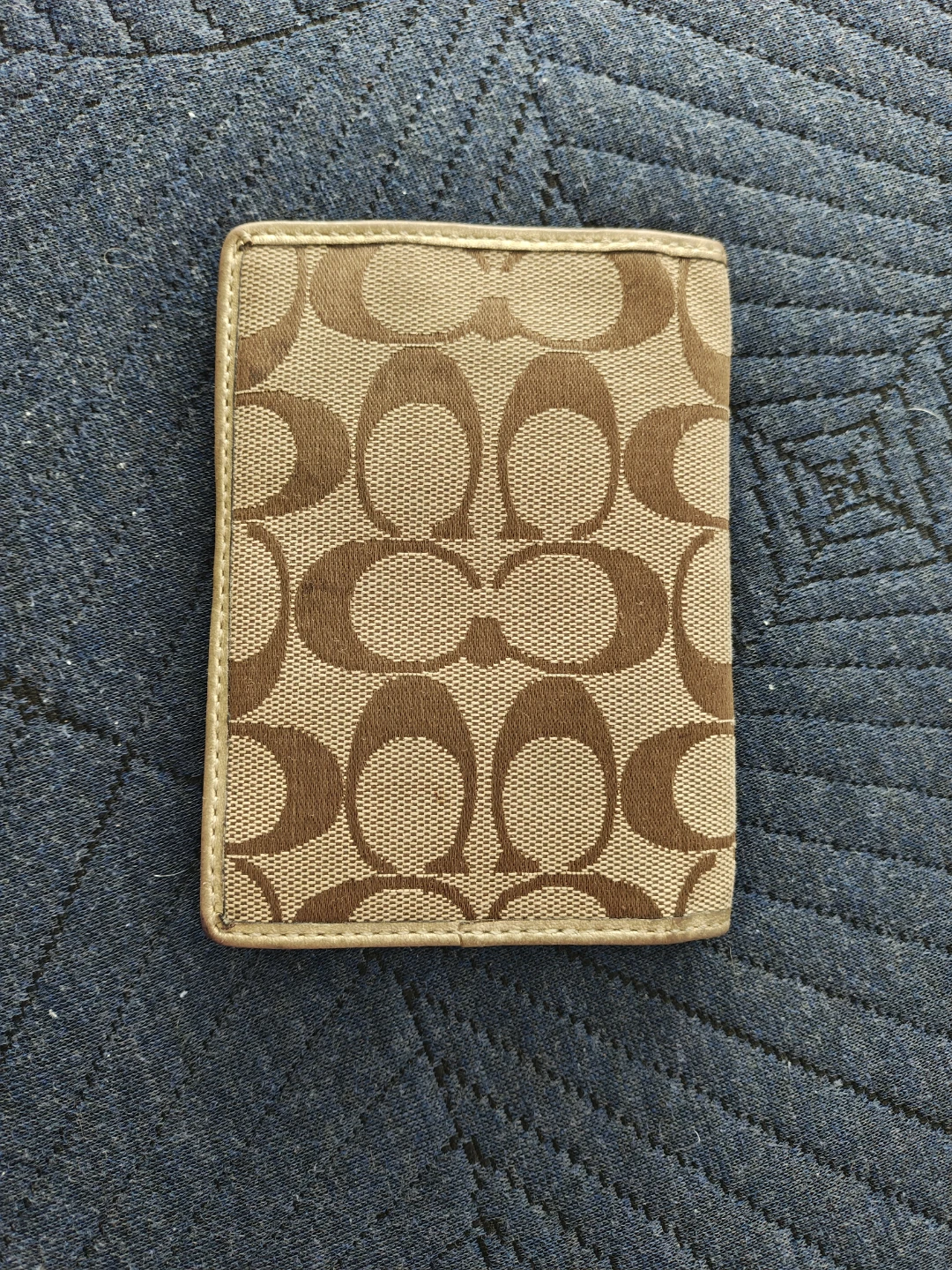 Coach Signature Passport Holder - photo 3