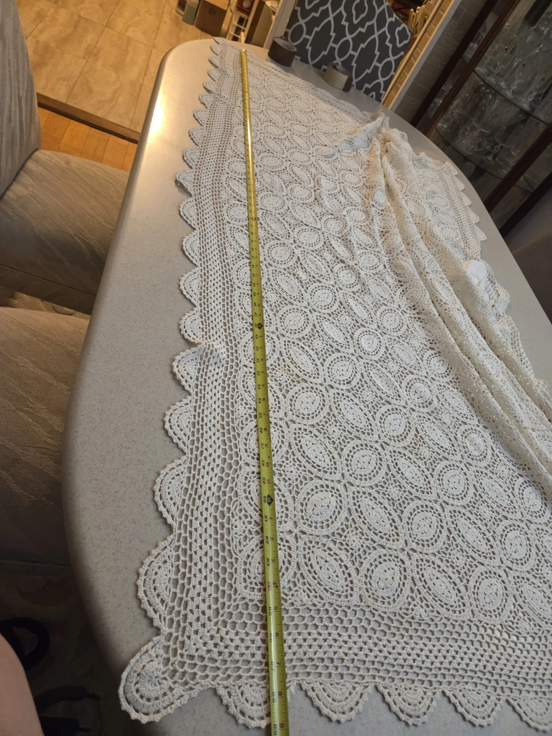 Vintage Cream Crochet Tablecloth - photo 3