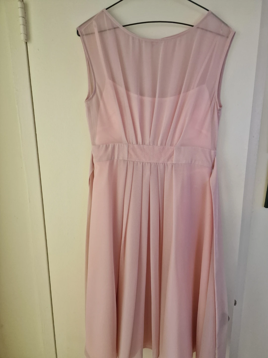 Light Pink Chiffon Sleeveless Dress
