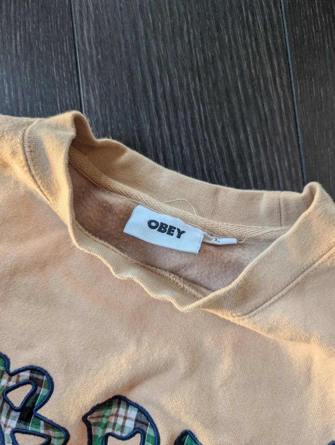 OBEY beige crewneck sweatshirt - photo 2